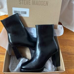 Steve Madden Freya Booties